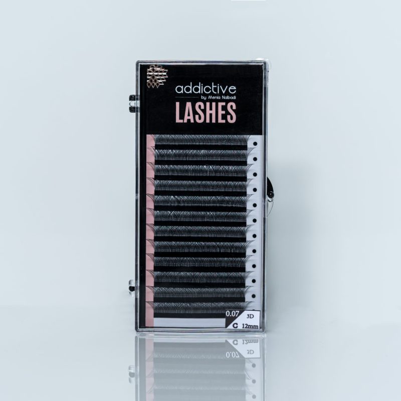 Κασετίνα με έτοιμα τουφάκια βλεφαρίδων 3D W-Shape Clover της Addictive Lashes για φυσικό volume.