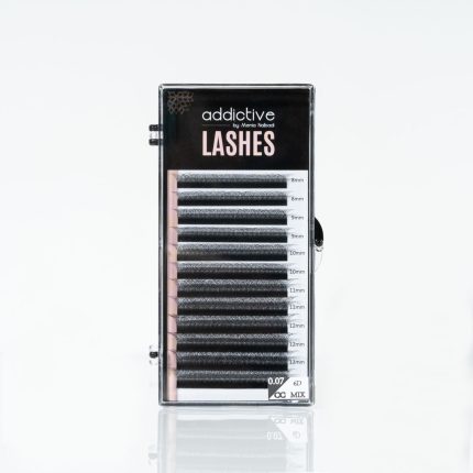 Κασετίνα με έτοιμα τουφάκια βλεφαρίδων 6D W-Shape Clover της Addictive Lashes για mega volume.