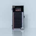 Κασετίνα με έτοιμα τουφάκια βλεφαρίδων YY Shape Double 2D της Addictive Lashes για textured volume.