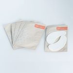 Συσκευασίες με ζεύγη επιθεμάτων ματιών (eyepatches) της Addictive Lashes, με Aloe Vera και Βιταμίνη C, για χρήση σε lash extensions και lash lift.